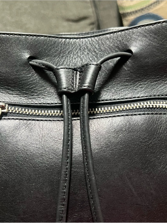 EXCELLENT CONDITION Coach Black Leather Drawstring DayPack Backpack - Authentic!